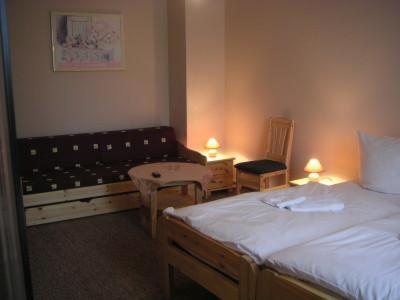 Hotel Am Stern Γκελσενκίρτσεν Δωμάτιο φωτογραφία
